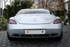 Mercedes-SLS-AMG-Luxury-Motors